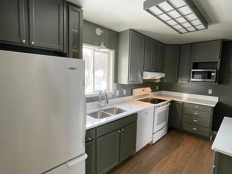 250 Central Ave — Photo 6
