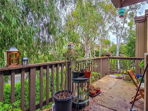 2nd image of 59 Rainbow Rdg