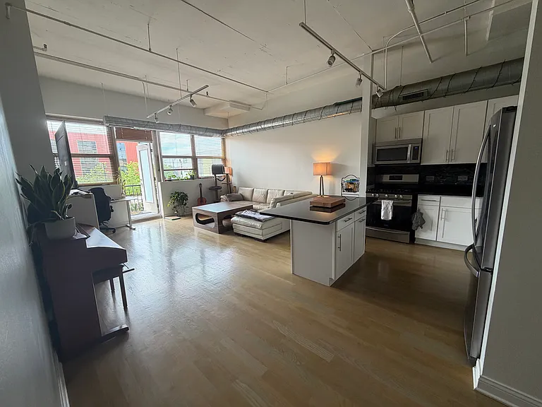 500 S Clinton St #224 — Photo 3