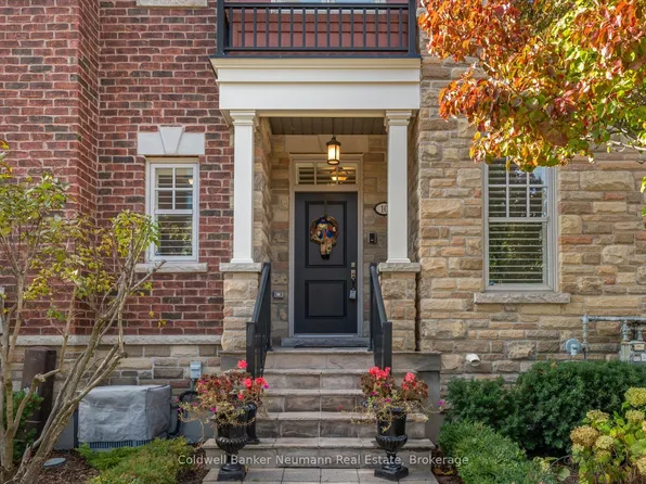 2061 Maria St #10, Burlington, ON L7R 0B5