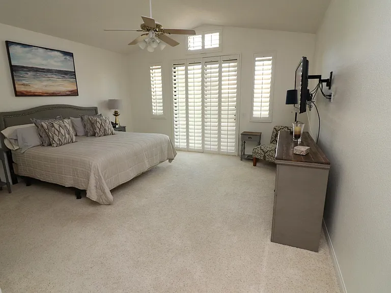 100 Brandigo Cir — Photo 11