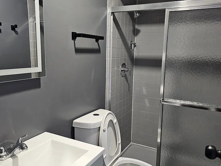 281 Marquette Ave — Photo 3