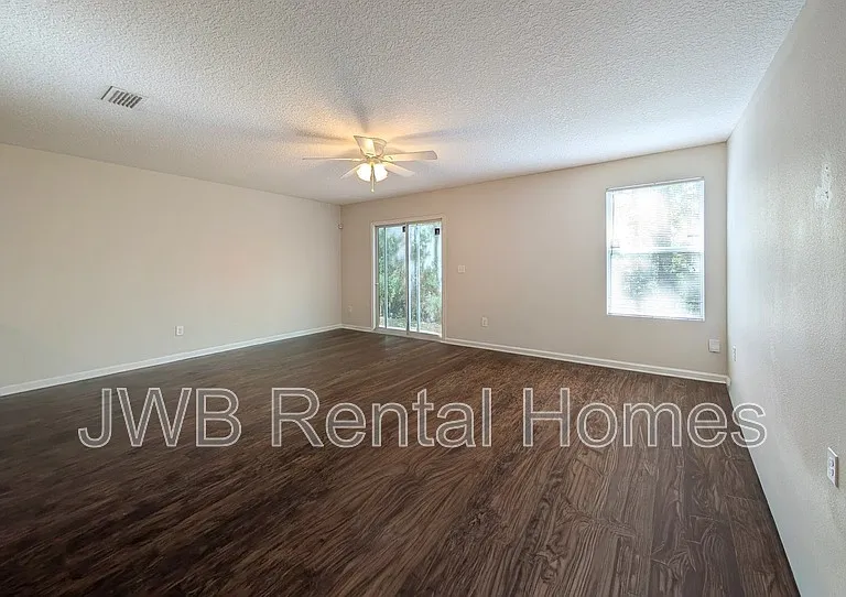 7141 Timmerman Ln — Photo 4