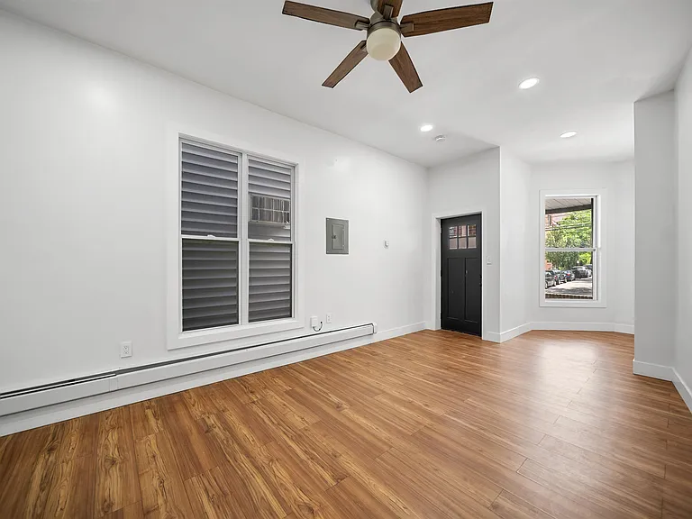 36-38 Fulton St #1 — Photo 5