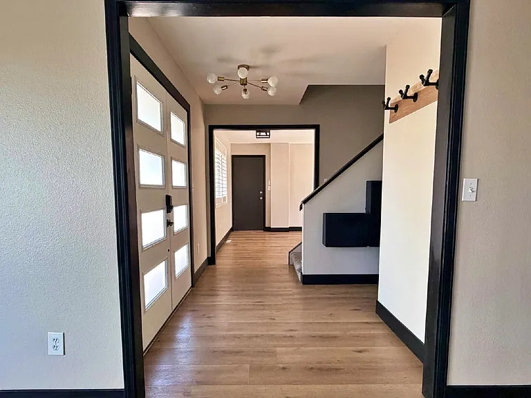 6764 Hillridge Pl — Photo 6