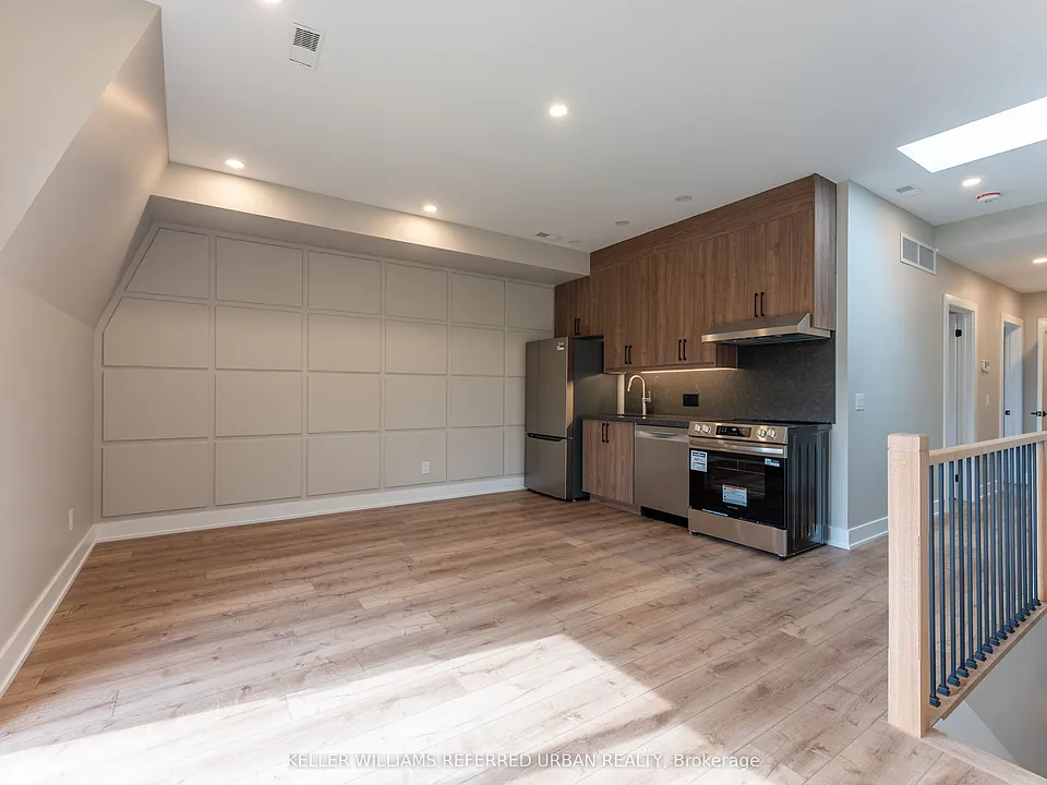 352 Jones Ave #4