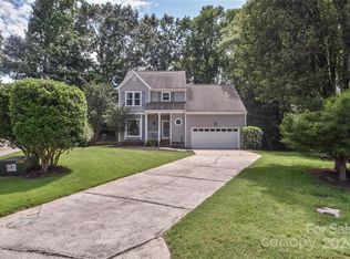 17001 Shady Glen Dr, Cornelius, NC 28031