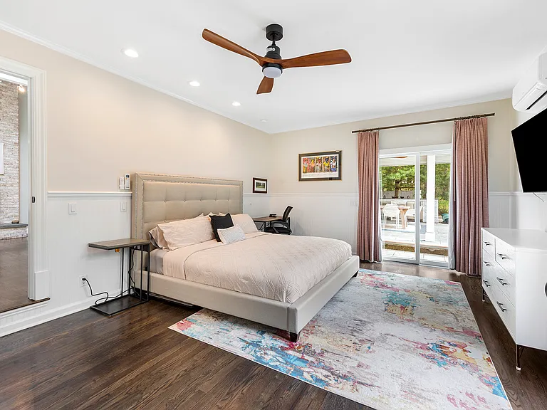 541 Wainscott Northwest Rd — Photo 8