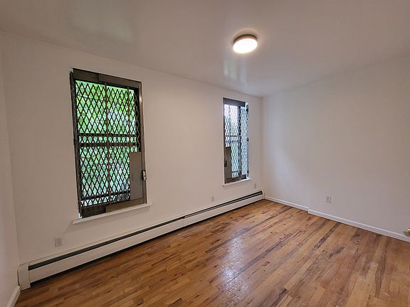 3rd image of 428 Park Pl APT 3B