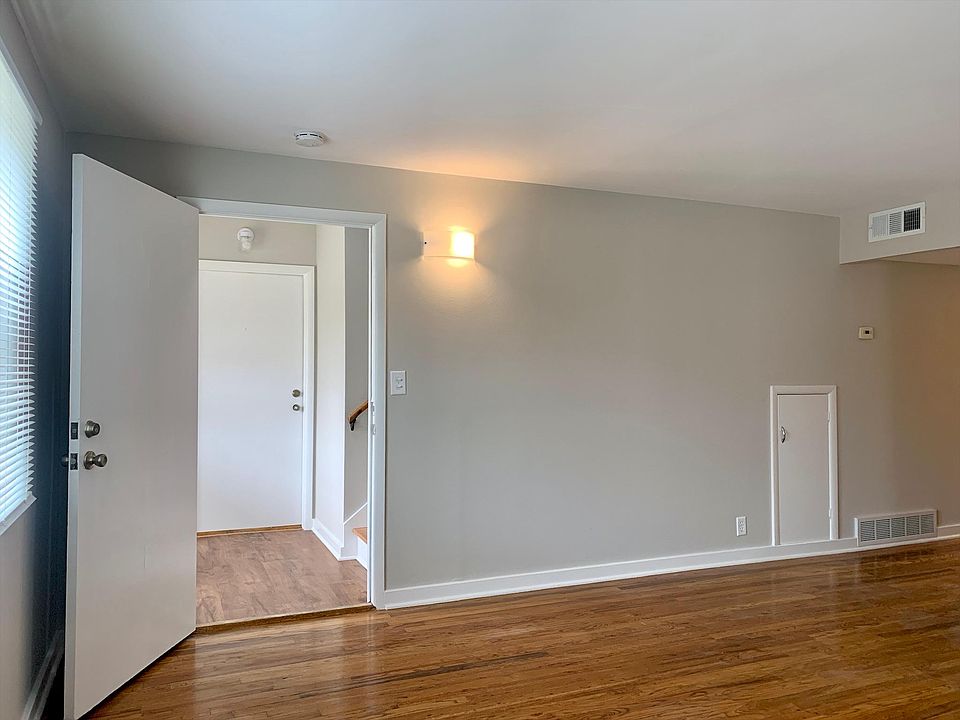 Living room/interior hallway