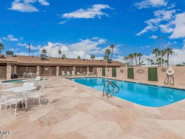 301 S SIGNAL BUTTE Road #827, Apache Junction, AZ 85120