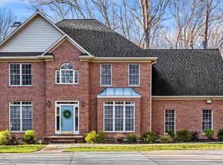 1803 Elk Run Ct, Oak Ridge, NC 27310