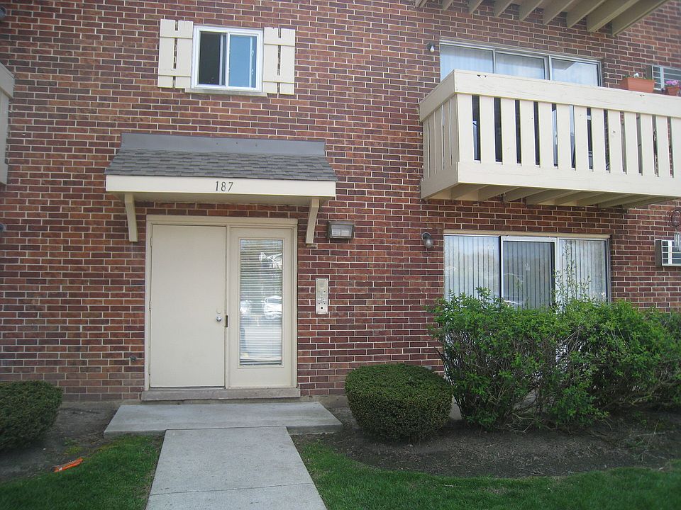 1st image of 187 Pickwick Dr #B