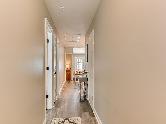 2nd image of 267 Caldwell Cir