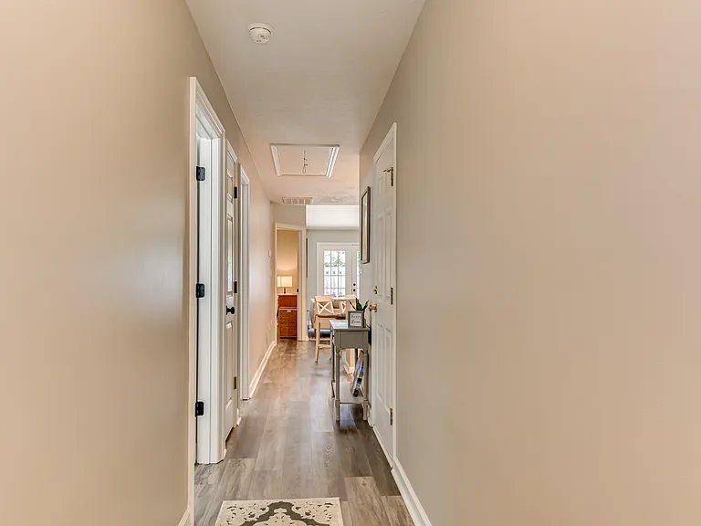 267 Caldwell Cir — Photo 2