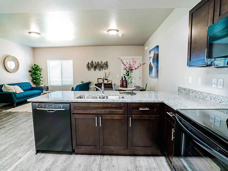 Arcadia Townhomes 4499 S 1930 W Roy UT Zillow