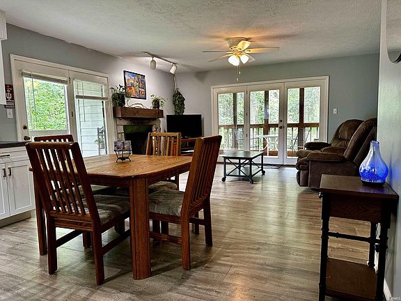 3rd image of 9393 S Pointe Retreat Dr