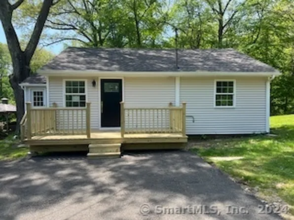 38 B Lane, Waterford, CT 06385