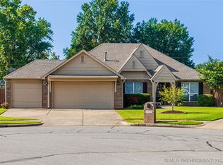 2428 W C St, Jenks, OK 74037