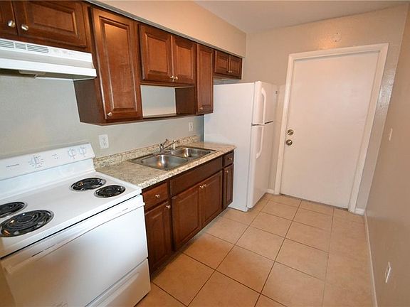 4th image of 6616 N Church Ave APT A