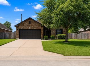 4418 Legends Bay Dr, Baytown, TX 77523