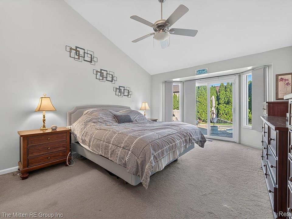 22290 Genesis Dr, photo 22