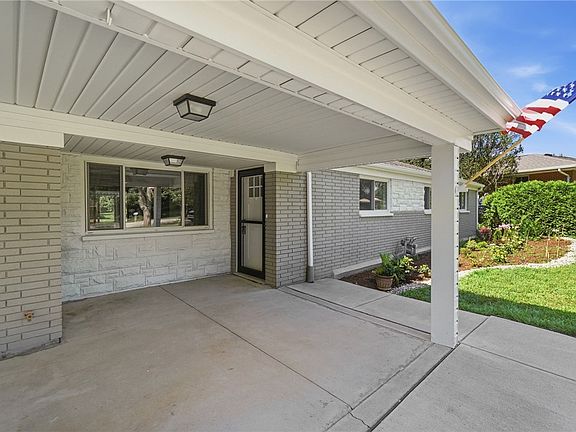 3rd image of 3479 Homeacres Ave