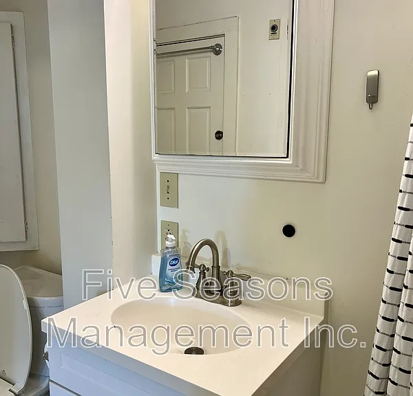 432 Colchester Ave — Photo 11