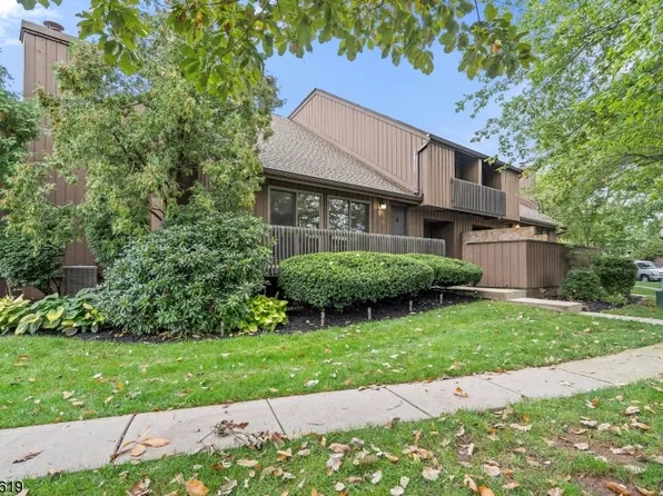 186 Kingsberry Dr, Franklin Twp., NJ 08873