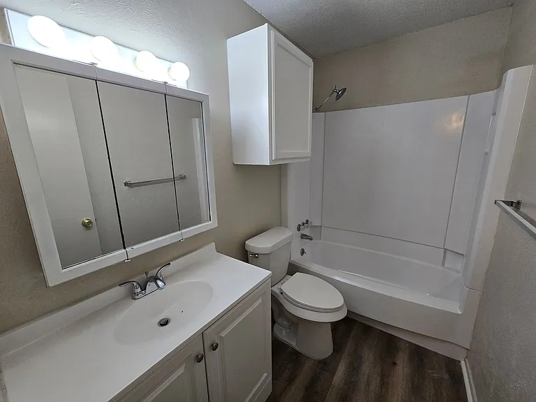 4200D Boyett St — Photo 6
