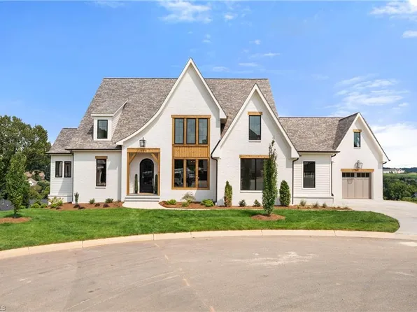 709 Royal Jasmine Ct, Winston Salem, NC 27106
