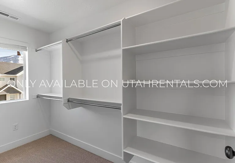 76 S Moonlit Rd — Photo 14