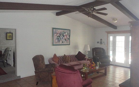 4th image of 1424 W Catherine Cir