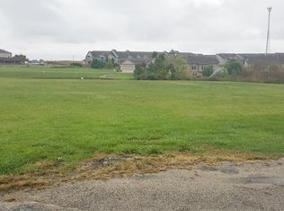 701 N Cummings Ln, Washington, IL 61571