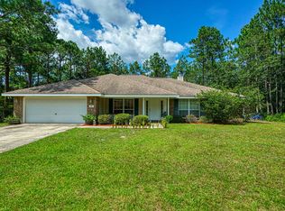 92 Pine St, Freeport, FL 32439