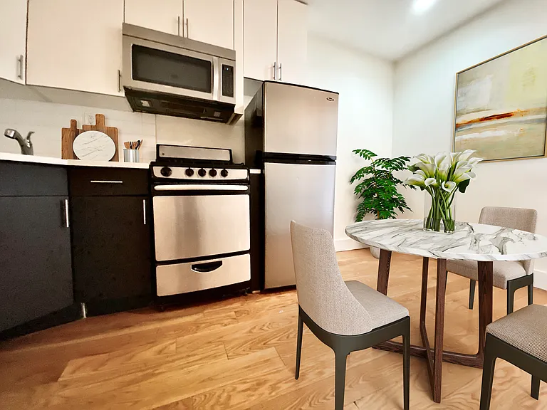 926 Columbus Ave #4N — Photo 4