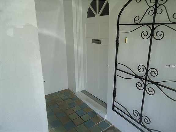 2nd image of 501 Kelsey St