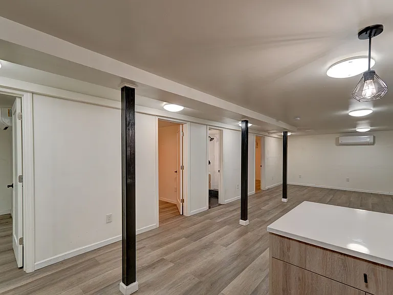 420 Whitney Ave — Photo 14
