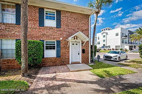 22 Comares Ave #6B Photo 1 22 Comares Ave #6B Photo 1