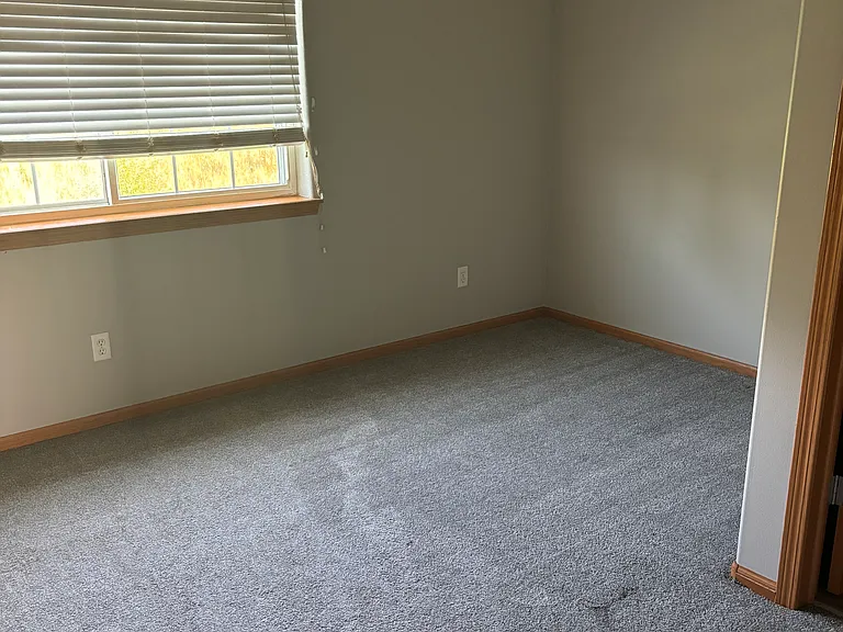 704 Secretariat Dr — Photo 6