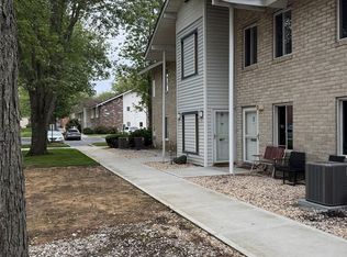 18 Redwood Court #18, Coram, NY 11727