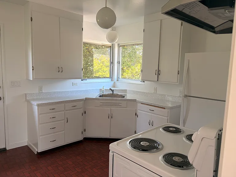1310 Virginia St — Photo 1
