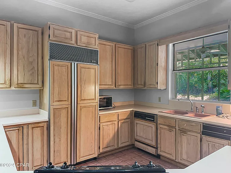 216 Sundial St — Photo 40