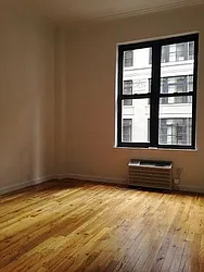 Rented by NYLA Realty