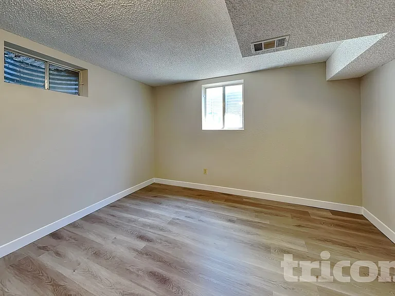 10480 Jellison Way — Photo 13