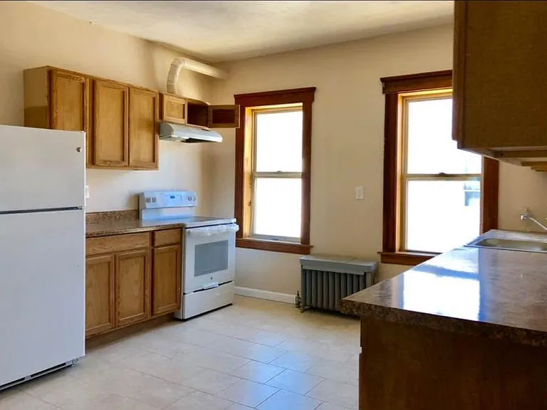 36 Blossom St #3 — Photo 3