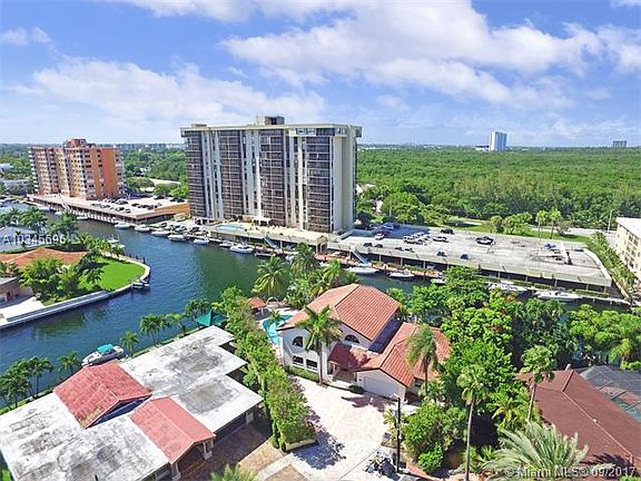 2nd image of 13330 Biscayne Island Ter