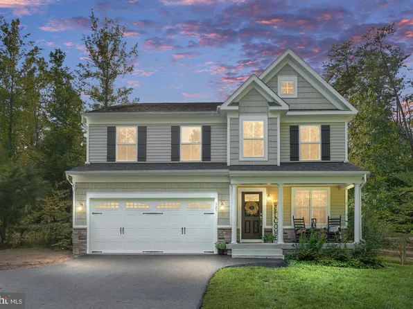 121 Wood Landing Rd, Fredericksburg, VA 22405
