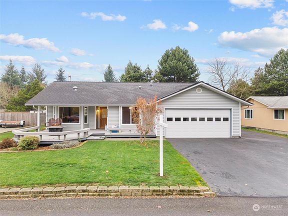 2nd image of 5520 61st Avenue SE
