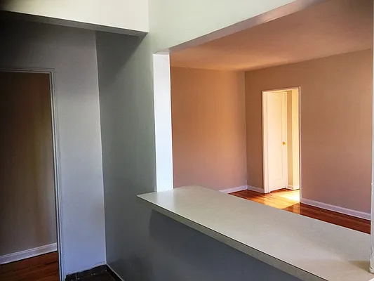 Rented by Prime Realty | media 12